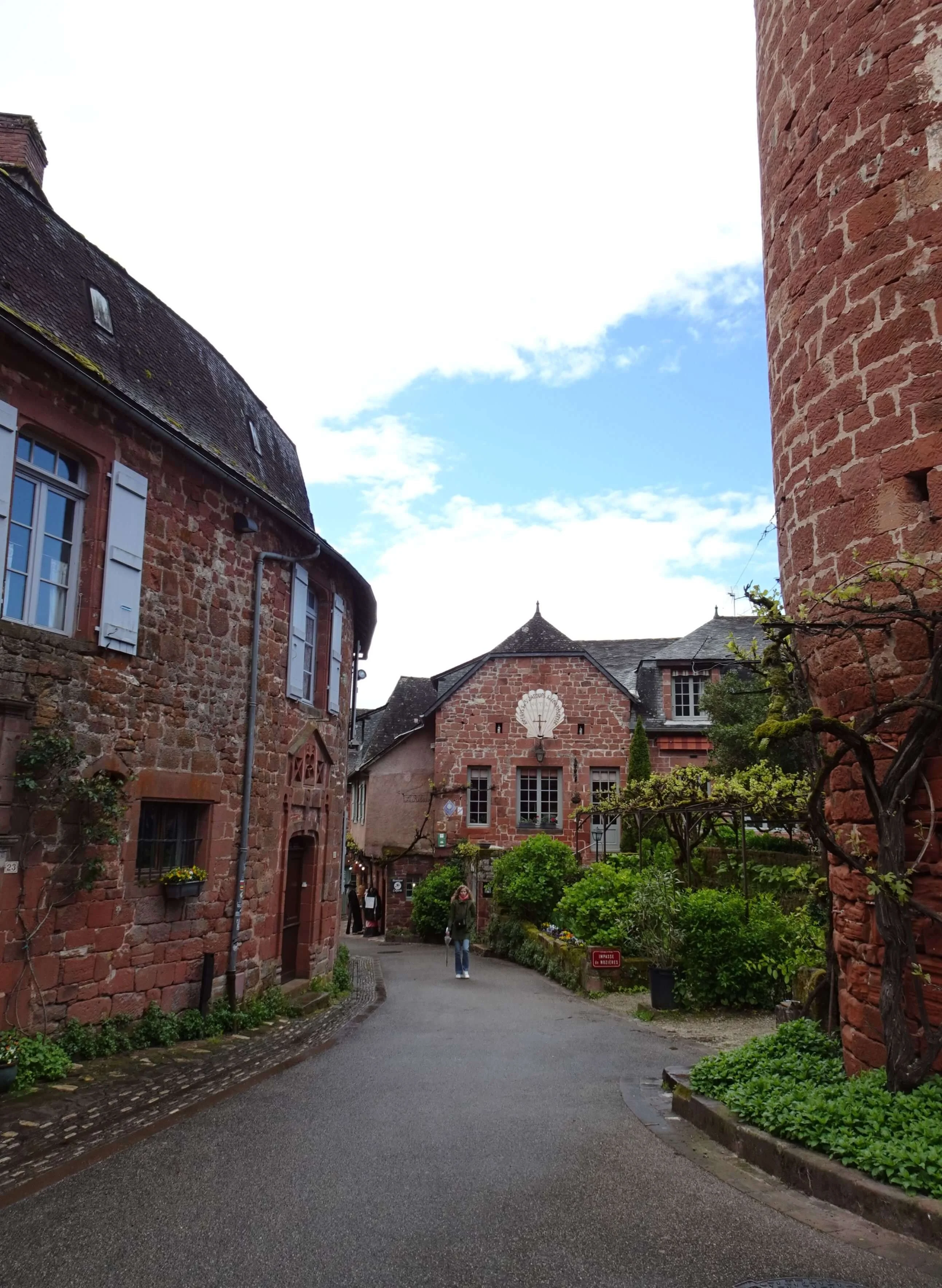 2026 04 13 voyage dans le lot et la dordogne collonges la rouge 11 
