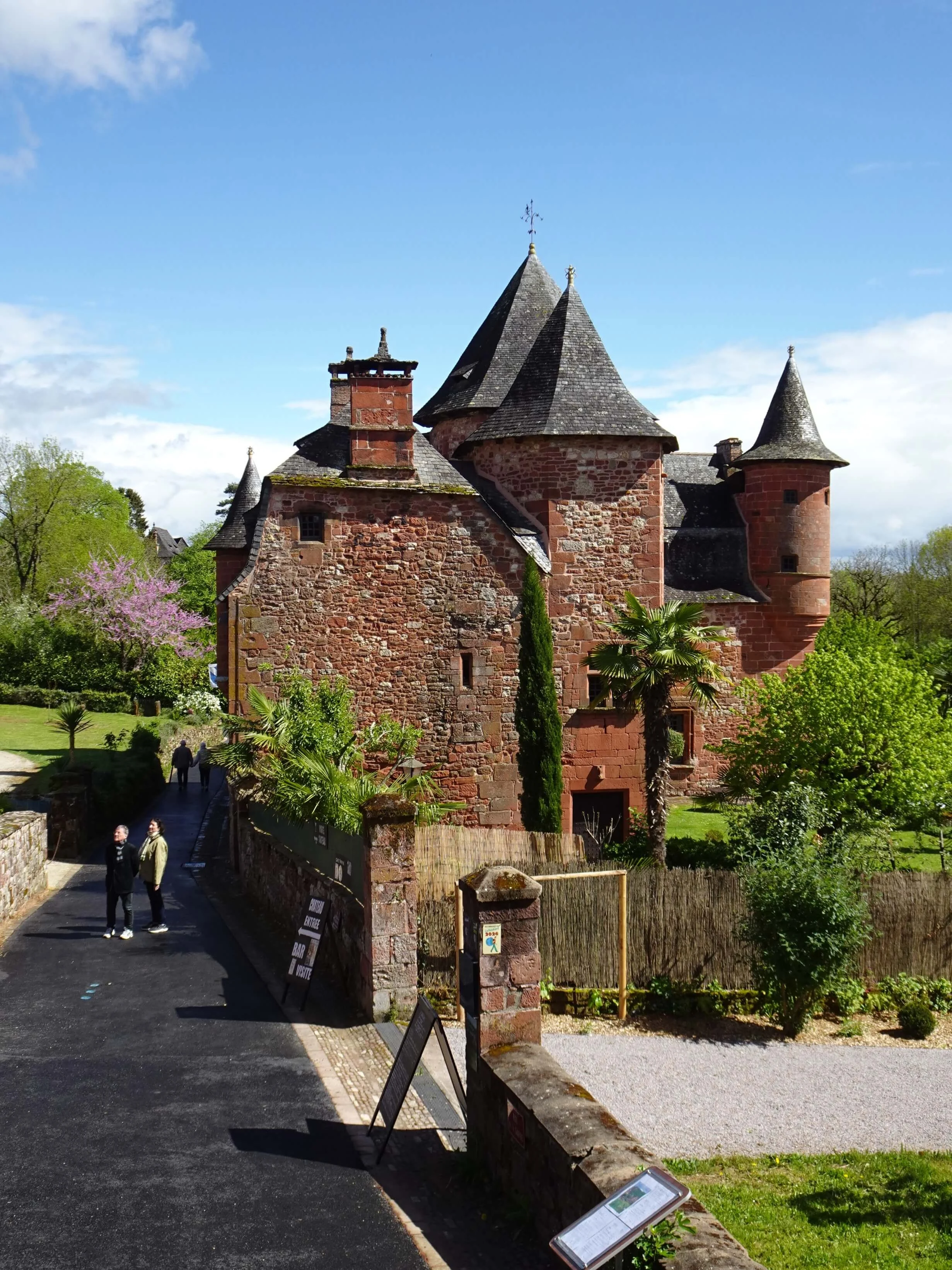 2026 04 13 voyage dans le lot et la dordogne collonges la rouge 34 
