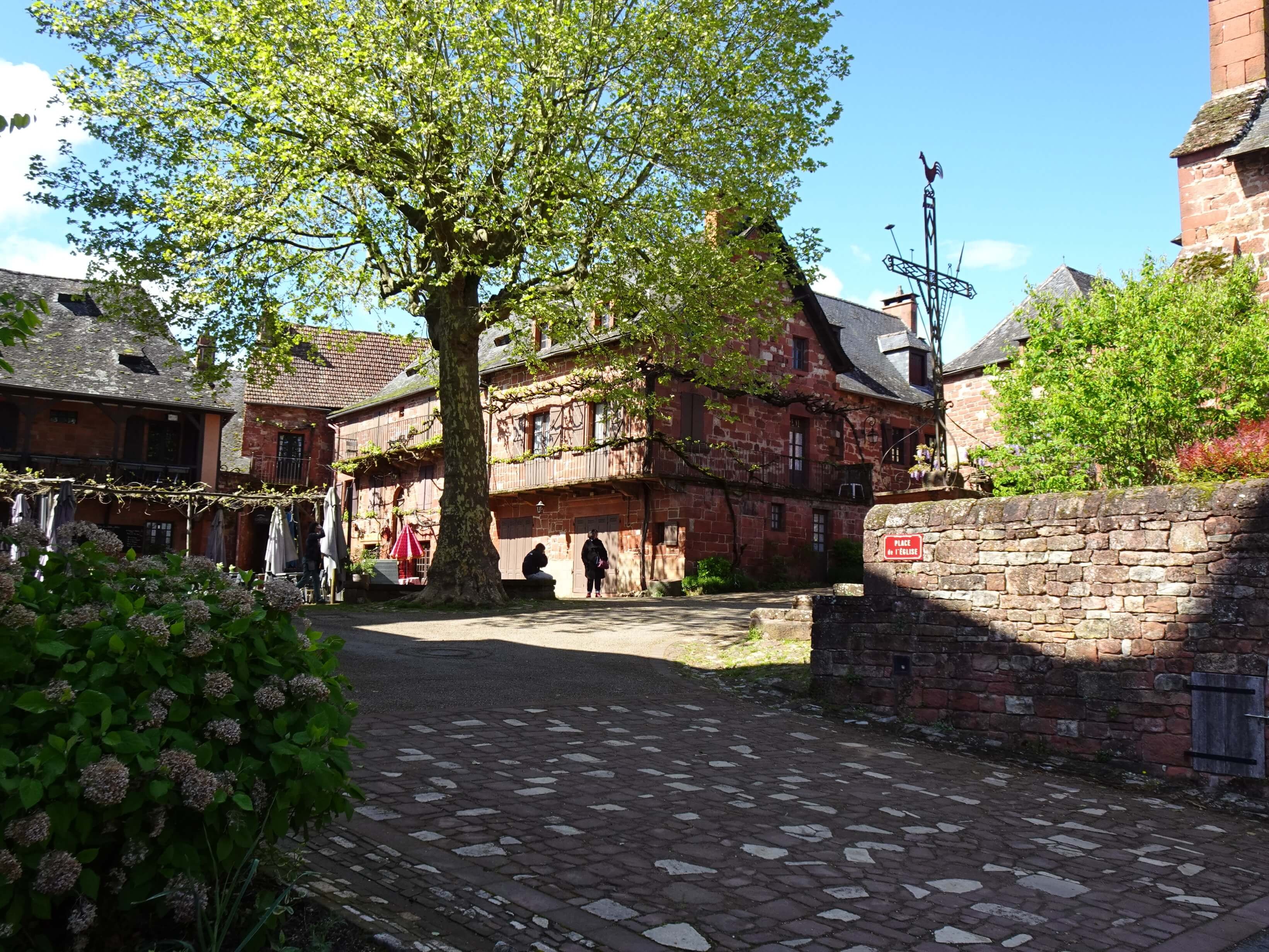 2026 04 13 voyage dans le lot et la dordogne collonges la rouge 39 