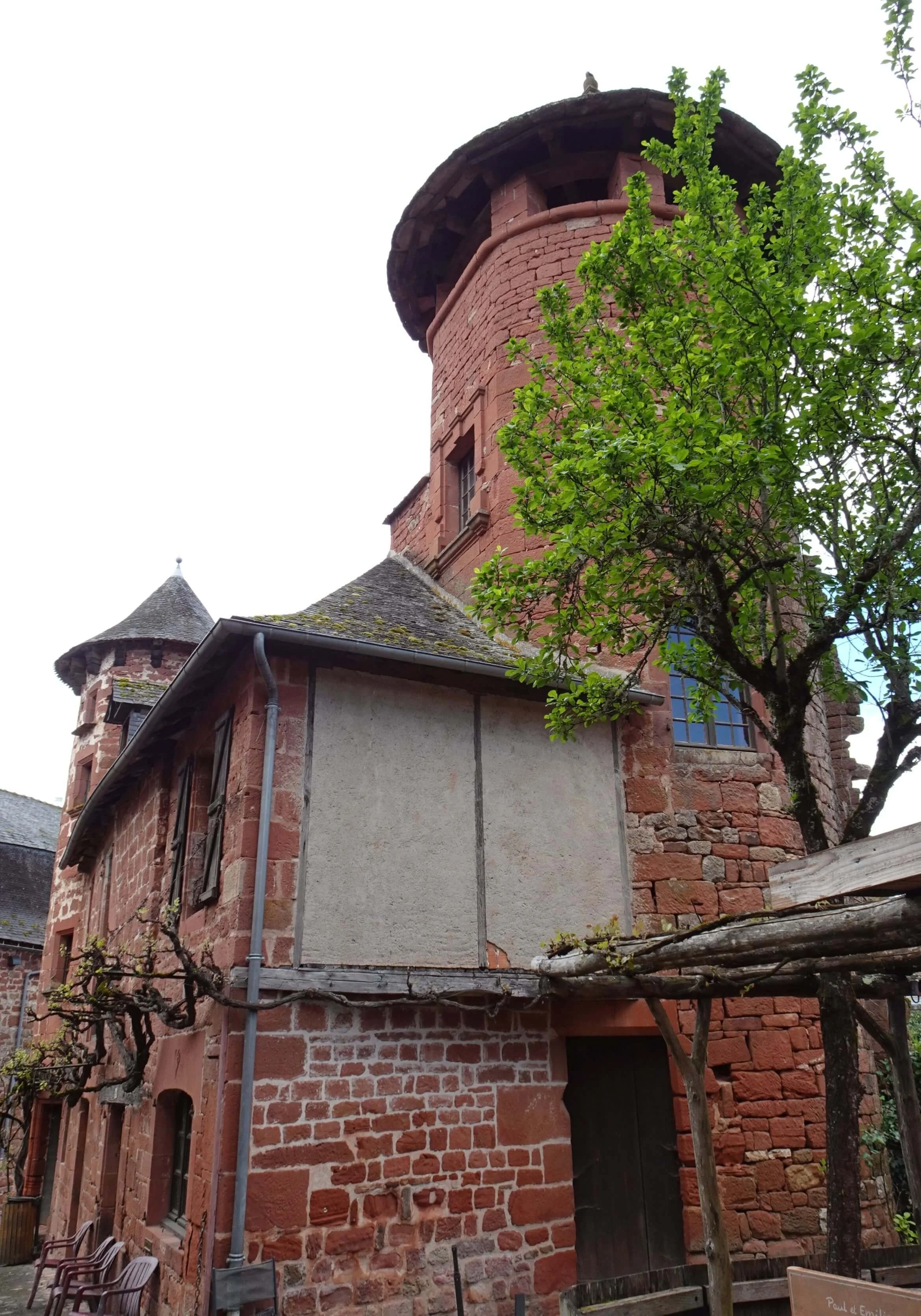2026 04 13 voyage dans le lot et la dordogne collonges la rouge 6 