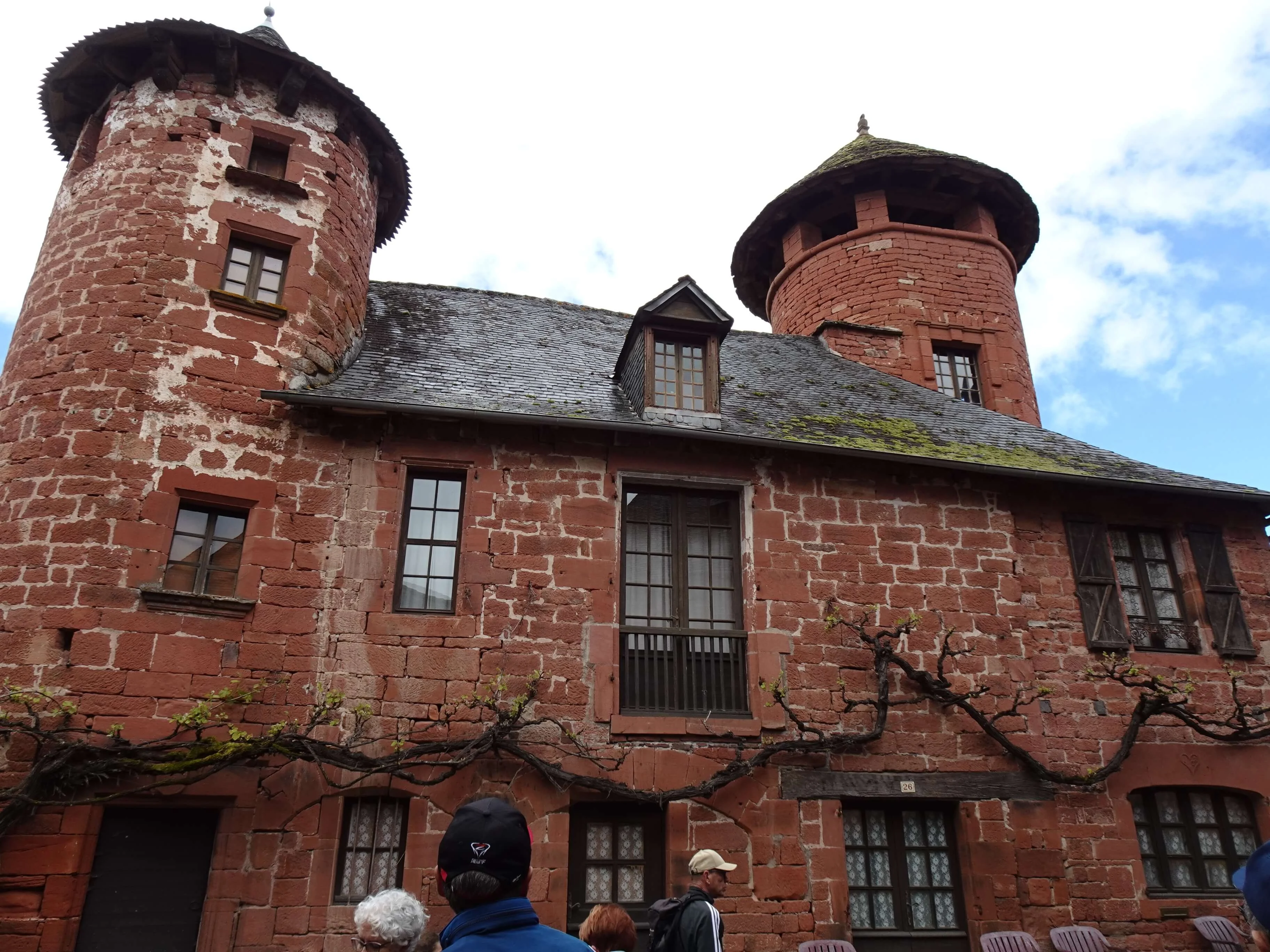 2026 04 13 voyage dans le lot et la dordogne collonges la rouge 9 