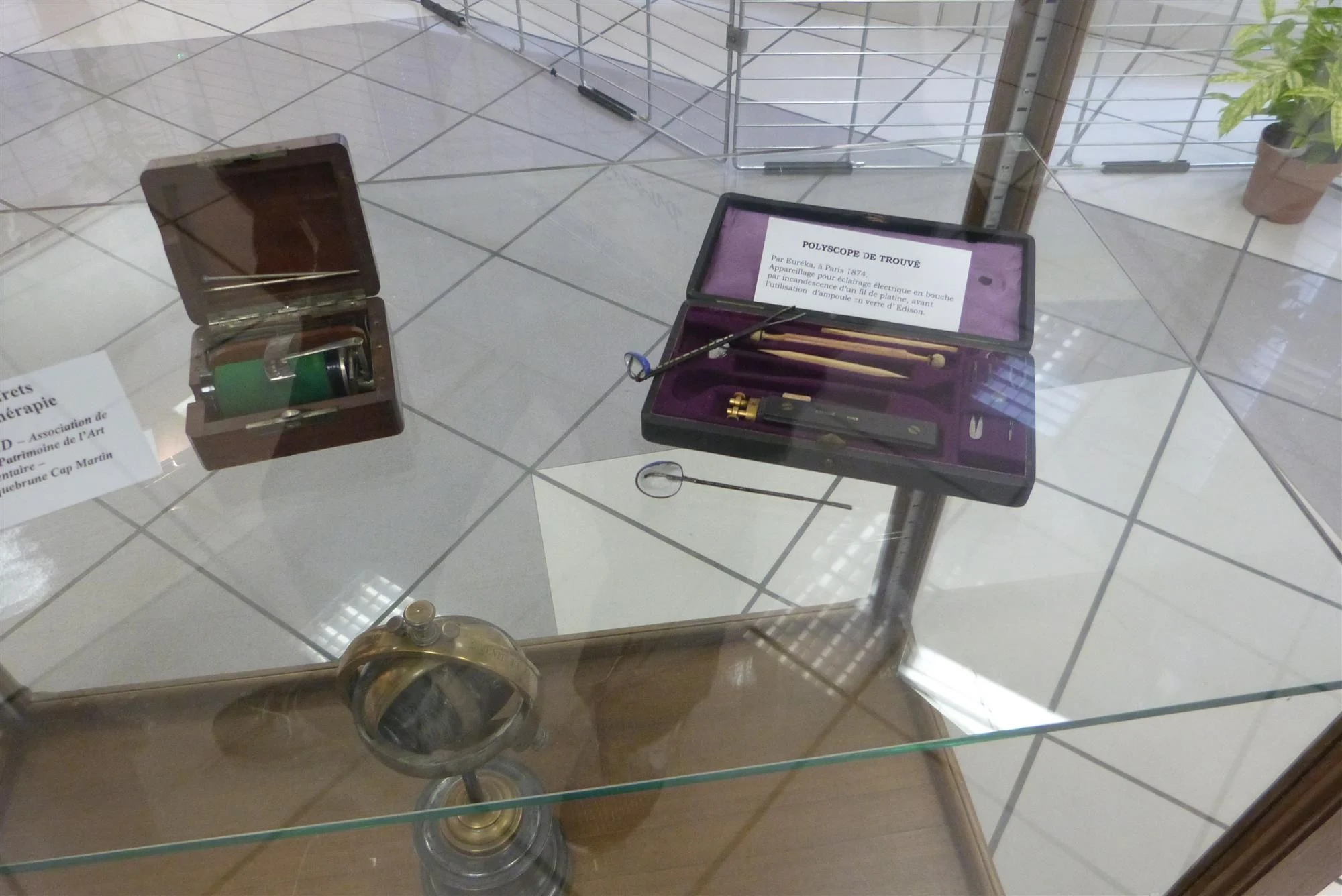 G trouve exposition centre culturel 18