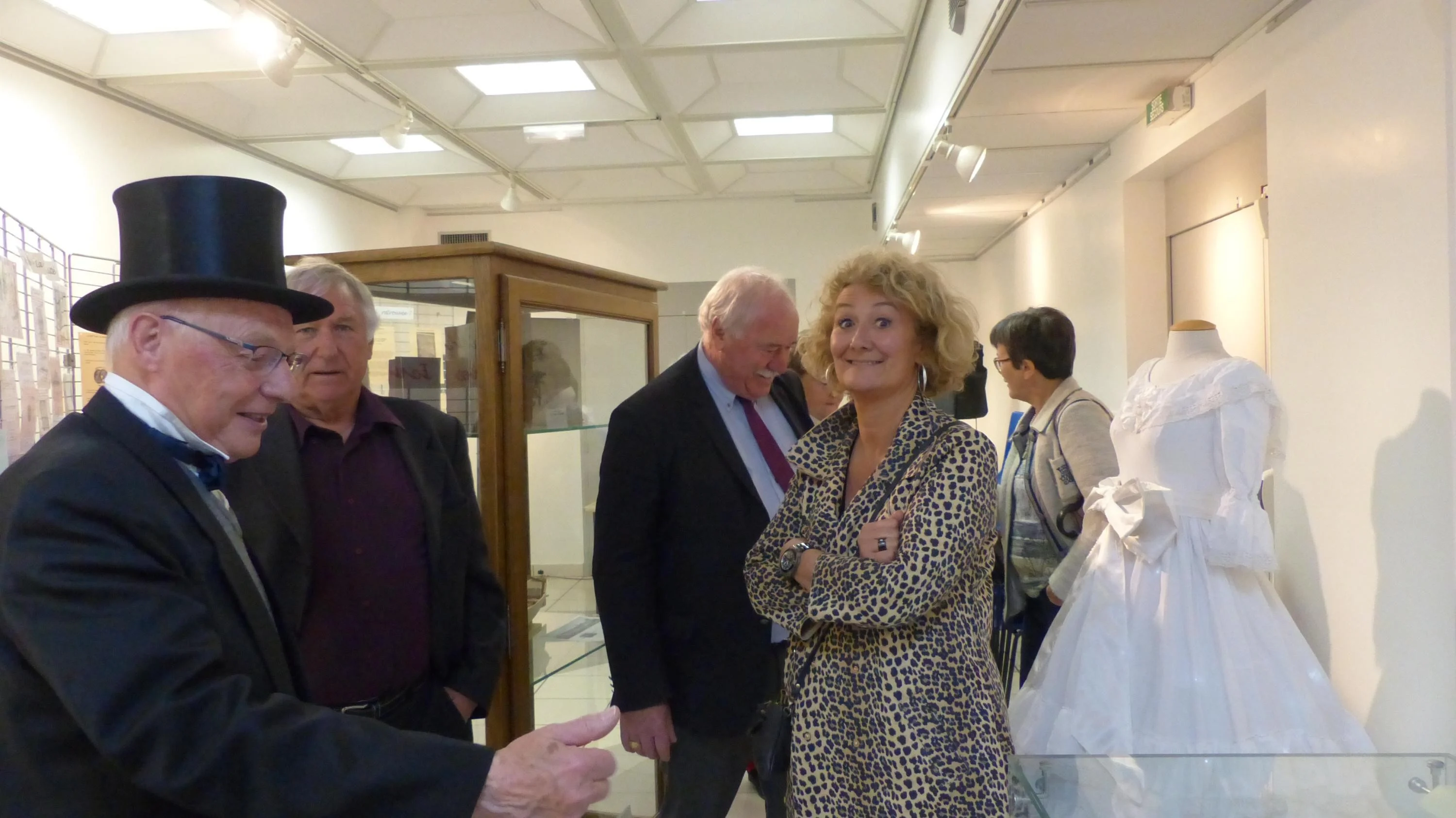 G trouve exposition inauguration 04 centre culturel