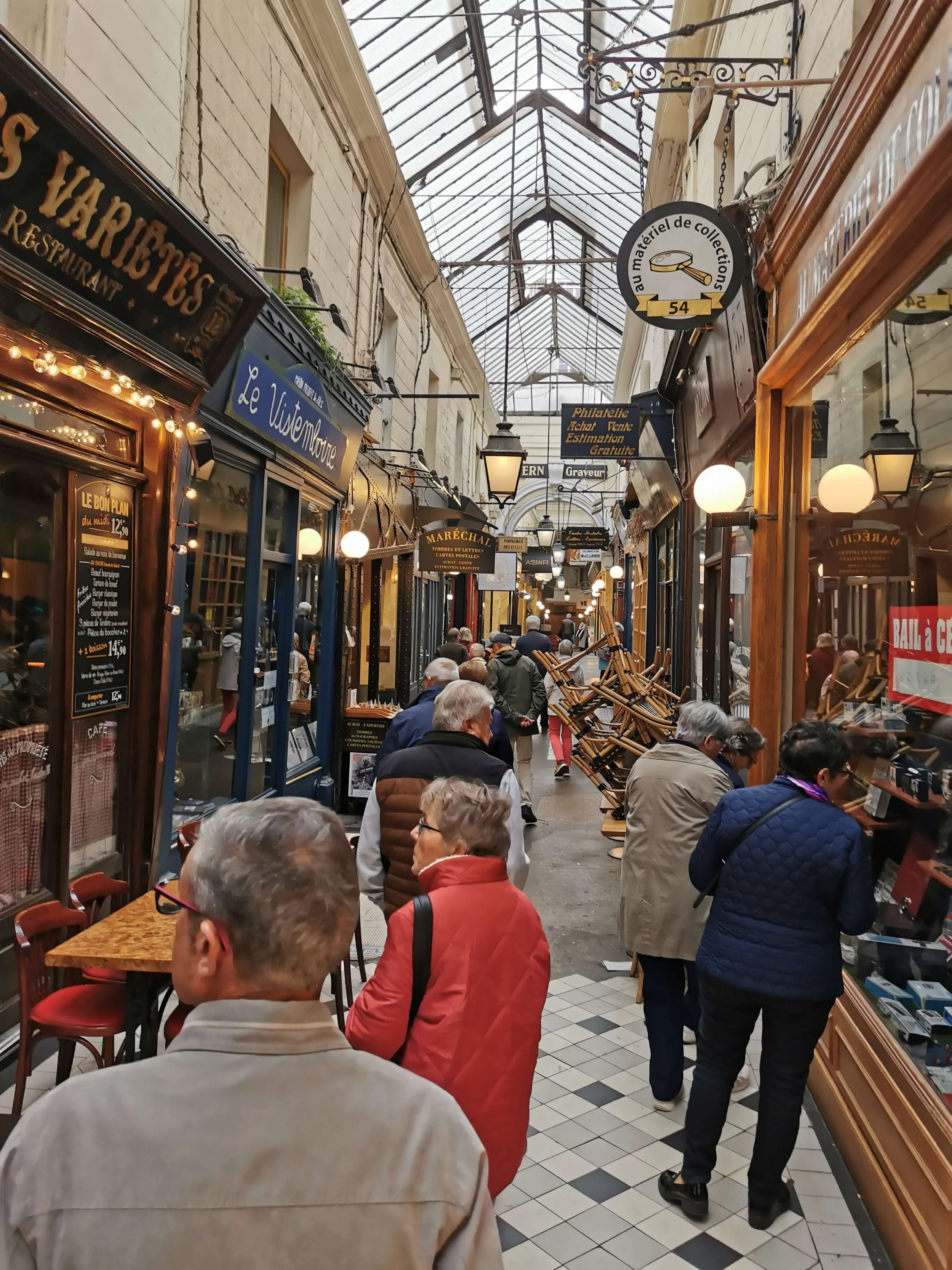 Paris 19 passage jouffroy 